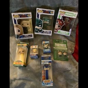 Kids collector toy set